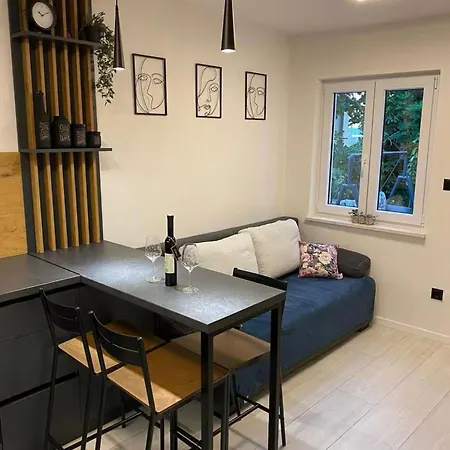 Easy Apartment