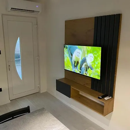 Apartment Easy